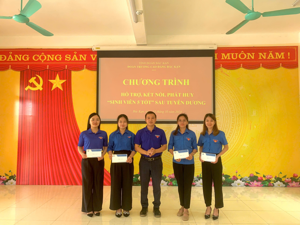 TRƯỜNG CAO ĐẲNG BẮC KẠN