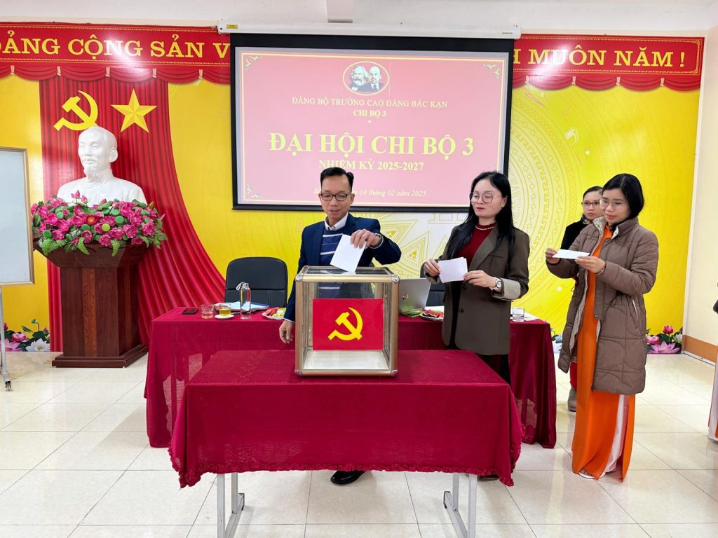 TRƯỜNG CAO ĐẲNG BẮC KẠN